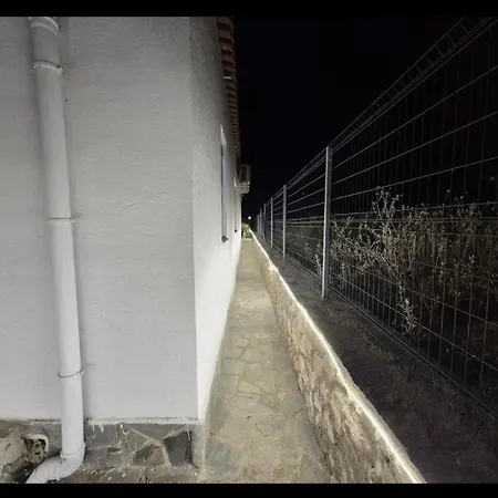 Garden Villa Himare