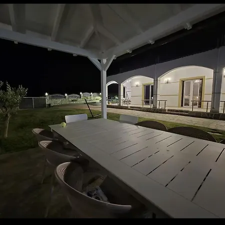 Villa Garden