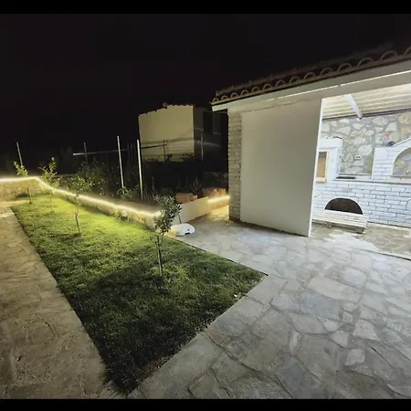 Garden Villa Himare